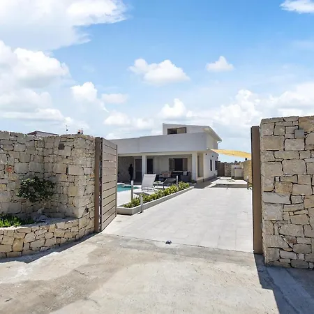 Holiday home 2 Bedroom Lovely In