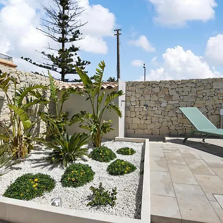 2 Bedroom Lovely In